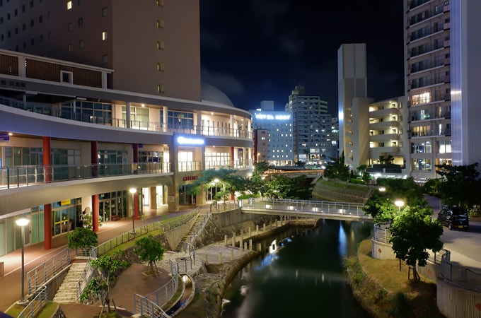 FUJIFILM XF10の夜景作例 沖縄